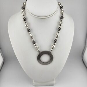 Silver Tone Circle‎ Pendant Beaded Necklace